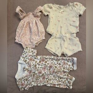 Baby girl floral outfits bundle